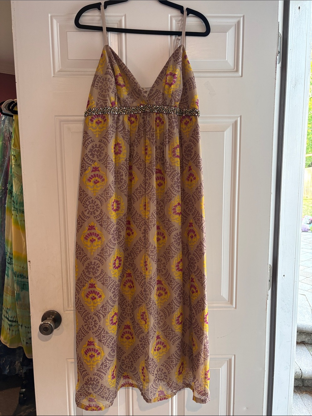 Embellished Yellow Print Maxi Dress with V-Neck